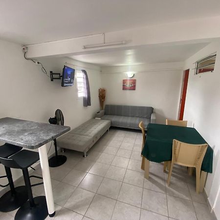 Logement De 40M2 Avec Terrasse, Moderne Et Equipe Petit-Canal Екстериор снимка
